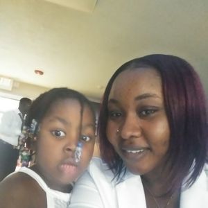 Meet your Posher, Stacy